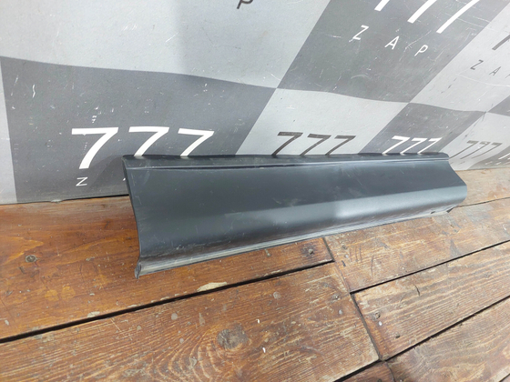 Накладка двери задней правой Mazda CX-5 2 (KF) 17-нв Б/У Оригинал KB7W51RC0D