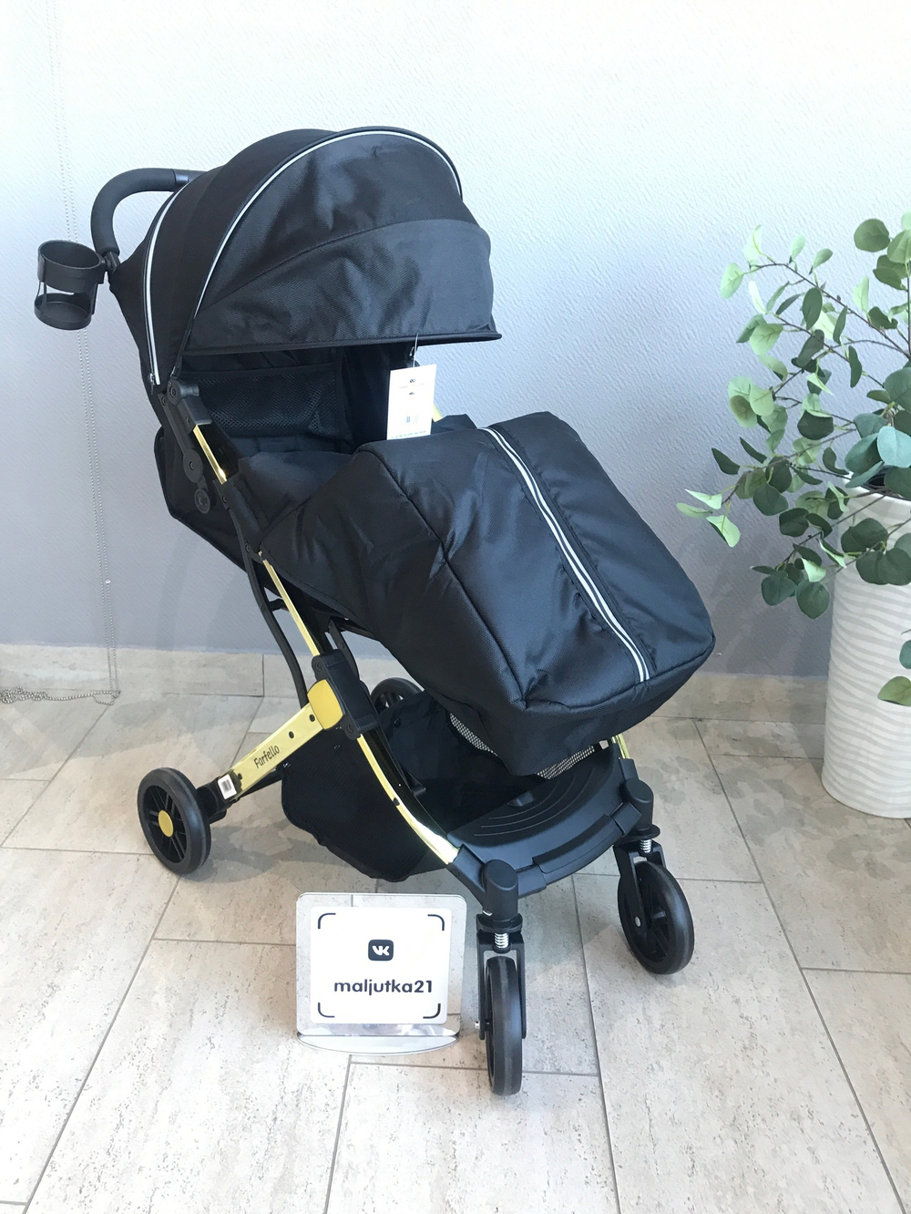 Kоляска детская прогулочная Farfello Comfy Go Comfort (Chrome Golden Black/Черный на золоте CG-201)