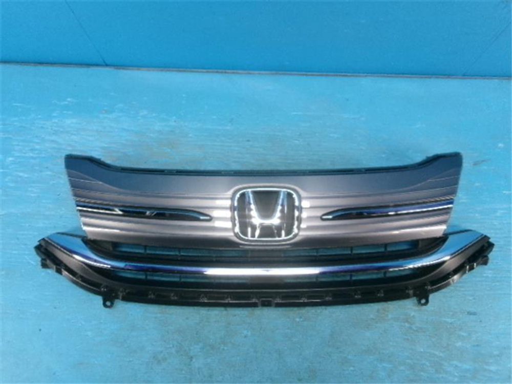 решетка радиатора Honda Stepwgn RP1 RP3
