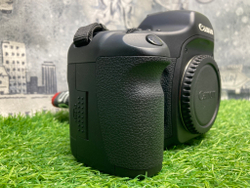 Canon EOS 5D