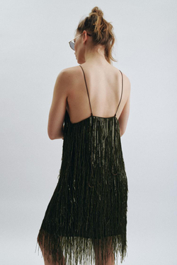 ZARA ПЛАТЬЕ С БАХРОМОЙ И ПАЙЕТКАМИ — ZW COLLECTION, ЗЕЛЕНЫЙ