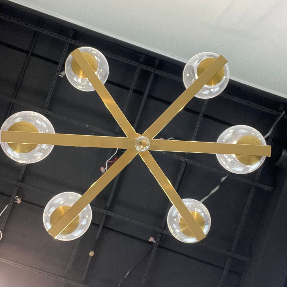 Люстра на штанге FONDO