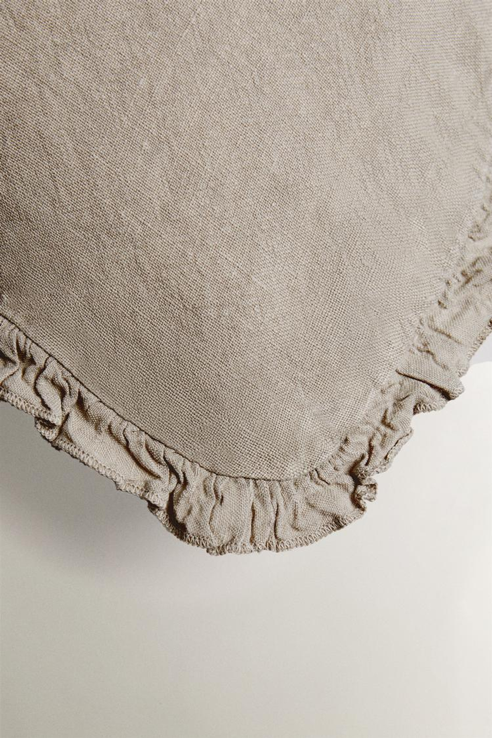 ZARA HOME ЛЬНЯНОЙ ЧЕХОЛ ДЛЯ ДЕКОРАТИВНОЙ ПОДУШКИ, БЕЖЕВЫЙ