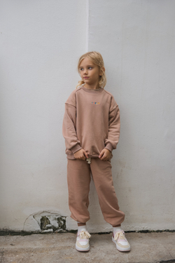 Свитшот в стиле oversize Какао