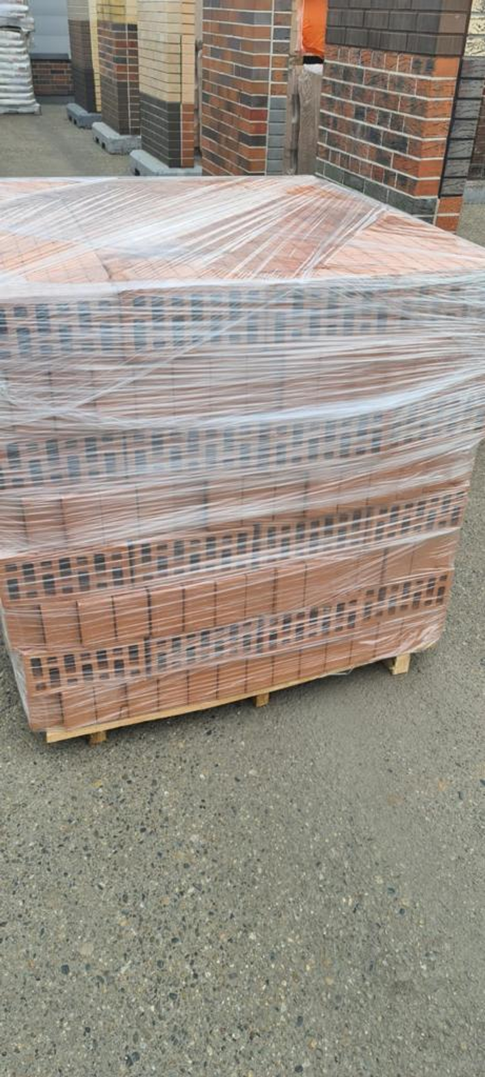 Кирпич лицевой Персик