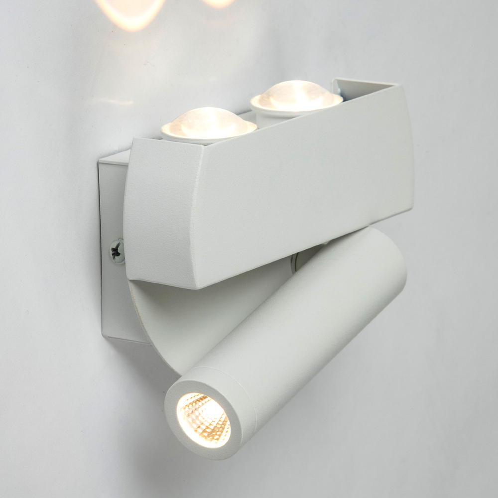 Настенный светодиодный светильник LED4U L8107-3 WH