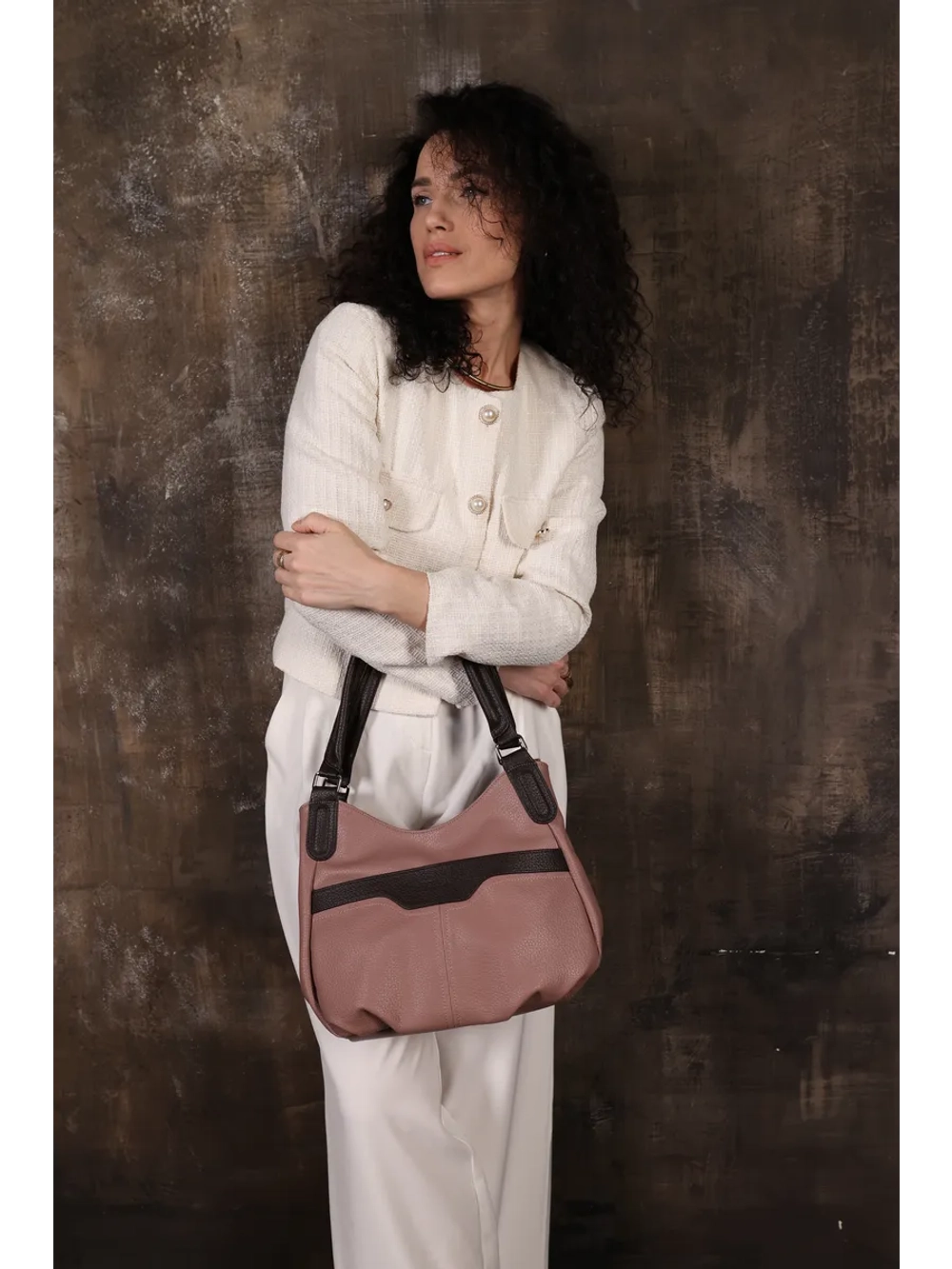 Сумка через плечо средняя классическая