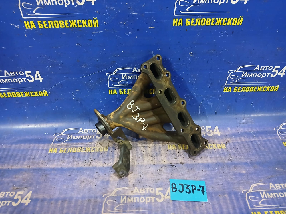 Коллектор выпускной MAZDA FAMILIA 2001