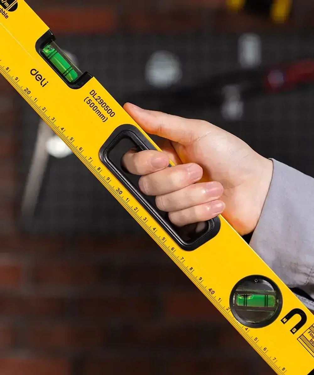 Строительный пузырьковый уровень 500мм Deli DL290500 (3 глазка, магнит, отверстия для подвеса)