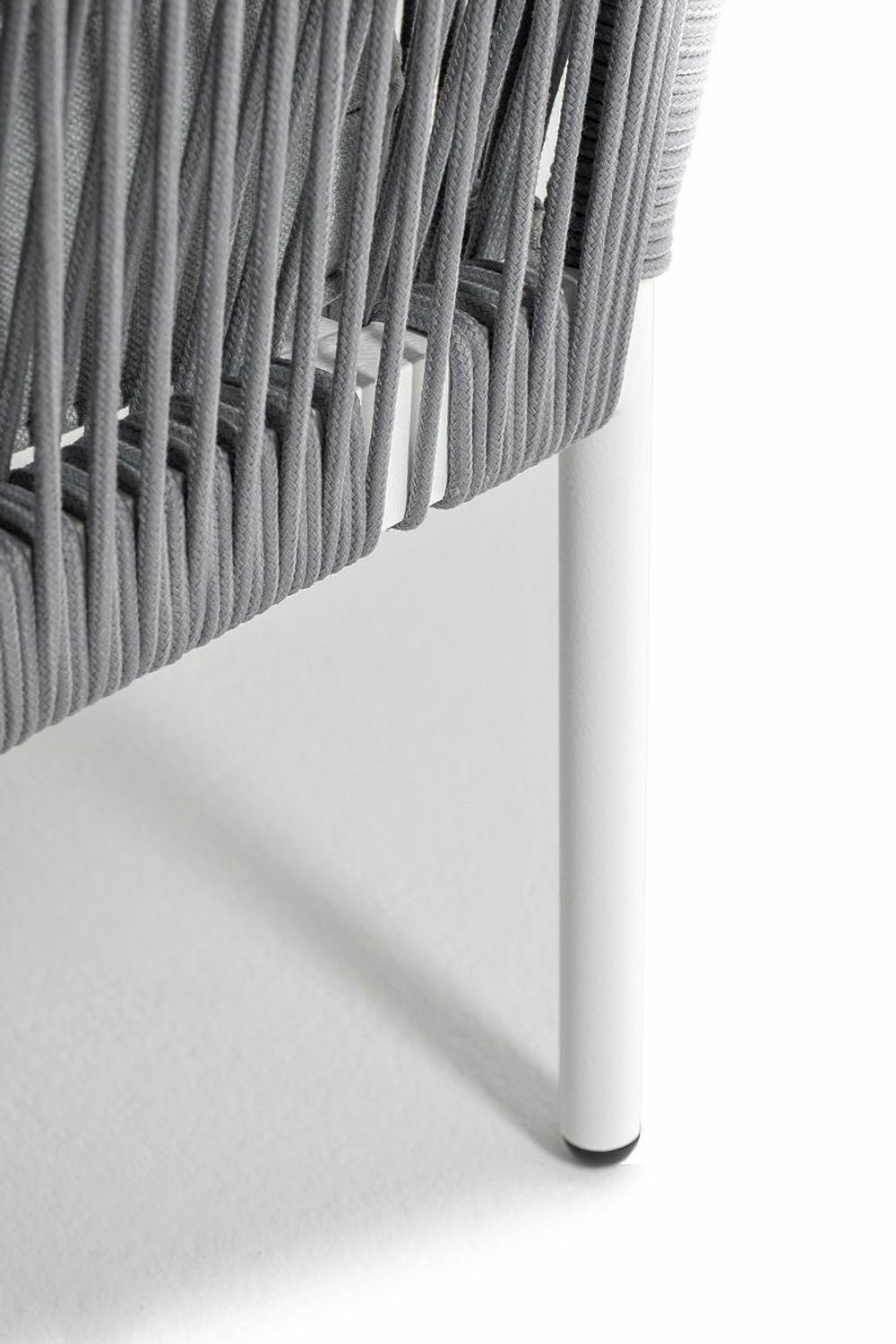 "Канны" угловой модуль плетеный из роупа, каркас алюминий белый шагрень, роуп светло-серый круглый, ткань светло-серая