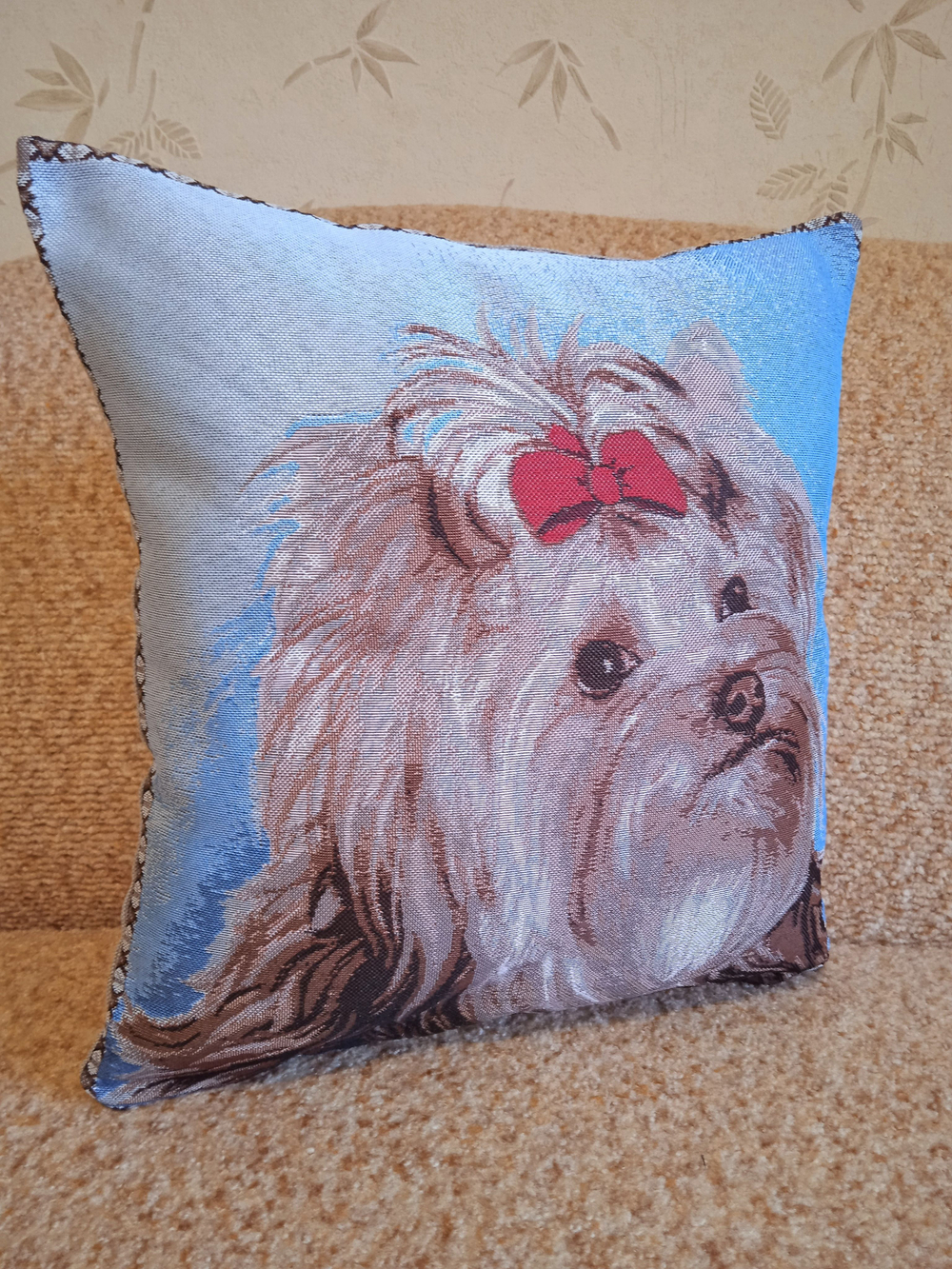 Декоративный гобеленовый чехол для интерьерной подушки Модница 38*38