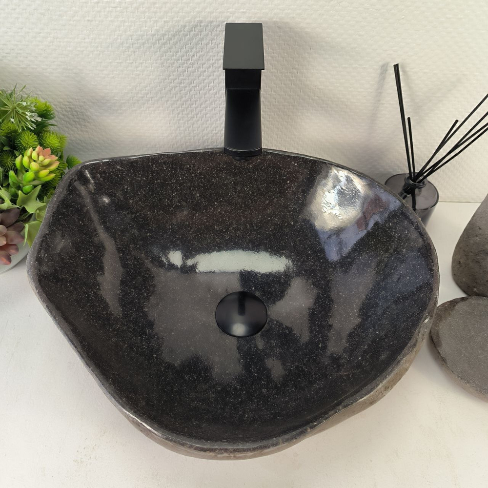 Раковина из речного камня RS-65201 44*39*15 0861
