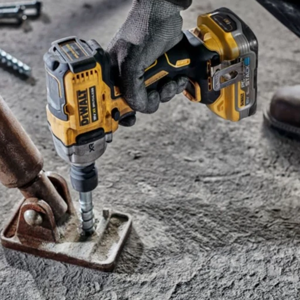 DeWalt DCF891NT аккумуляторный гайковерт (без АКБ и ЗУ) DCF891NT-XJ