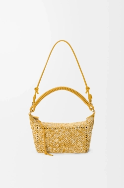 Loewe Мини-сумка Cala из телячьей кожи и рафии, горчичный