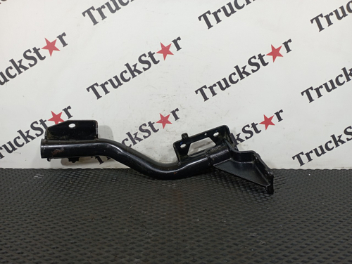 Кронштейн корпуса подножек правый 2023г