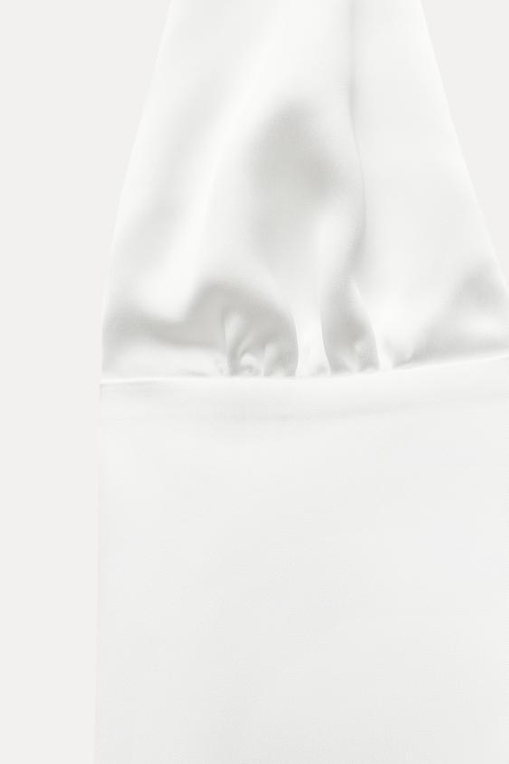 ZARA АТЛАСНЫЙ ТОП С ГОРЛОВИНОЙ ХАЛТЕР, БЕЛЫЙ