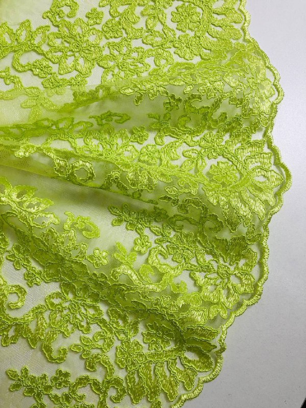 Сетка вышивка сутаж, неон салат