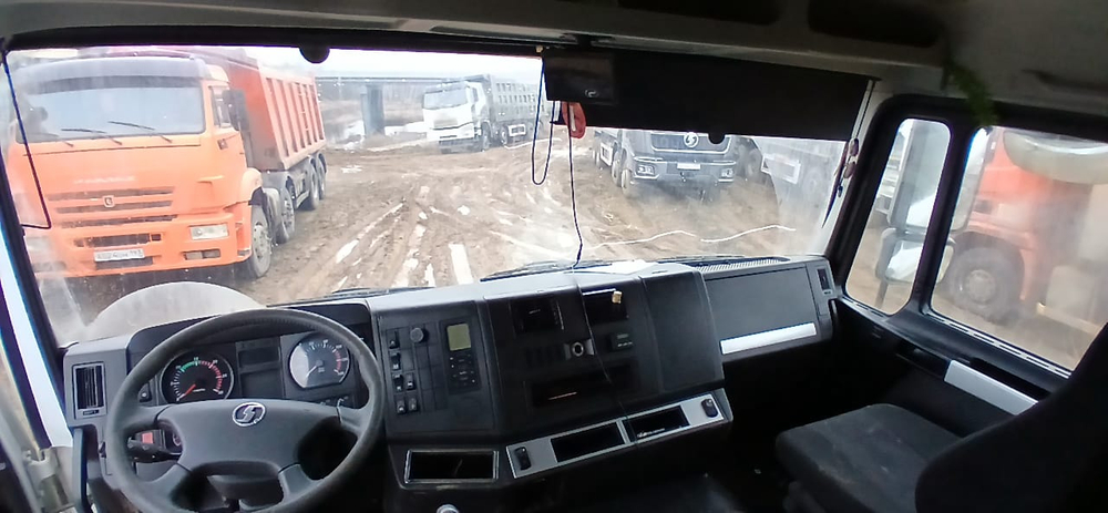 Shacman (Shaanxi) SX* 8x4 Автобетоносмеситель SX5318GJBDT326 (Дизельный, 11,6 л, 369 л.с., МТ)