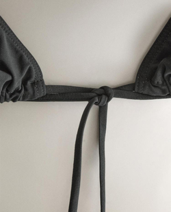 ZARA HOME БИКИНИ ТОП С ТРЕУГОЛЬНЫМИ ЧАШКАМИ, ЧЕРНЫЙ