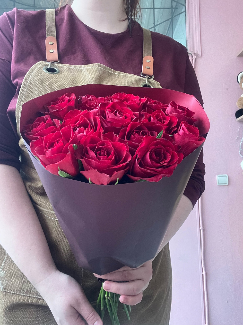 Букет из 15 красных роз 40см