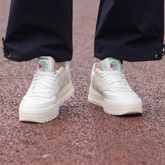reebok CLUB C MEGACOURT Кроссовки для скейтбординга Низкие Белые Унисекс