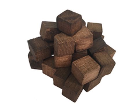 Щепа дубовая кавказская (сильный обжиг) (кубическая форма) 50 грамм