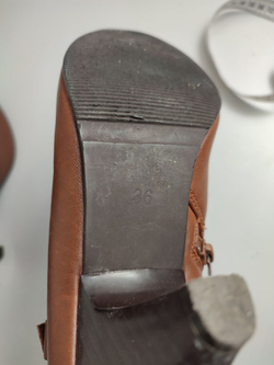 Ботинки на каблуке демисезонные 36 размер