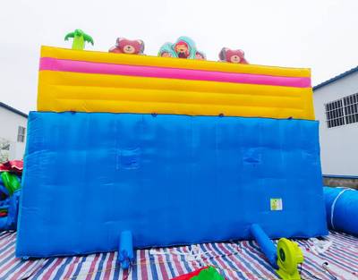 Батут "Мишки и дети", 10*6*5 м