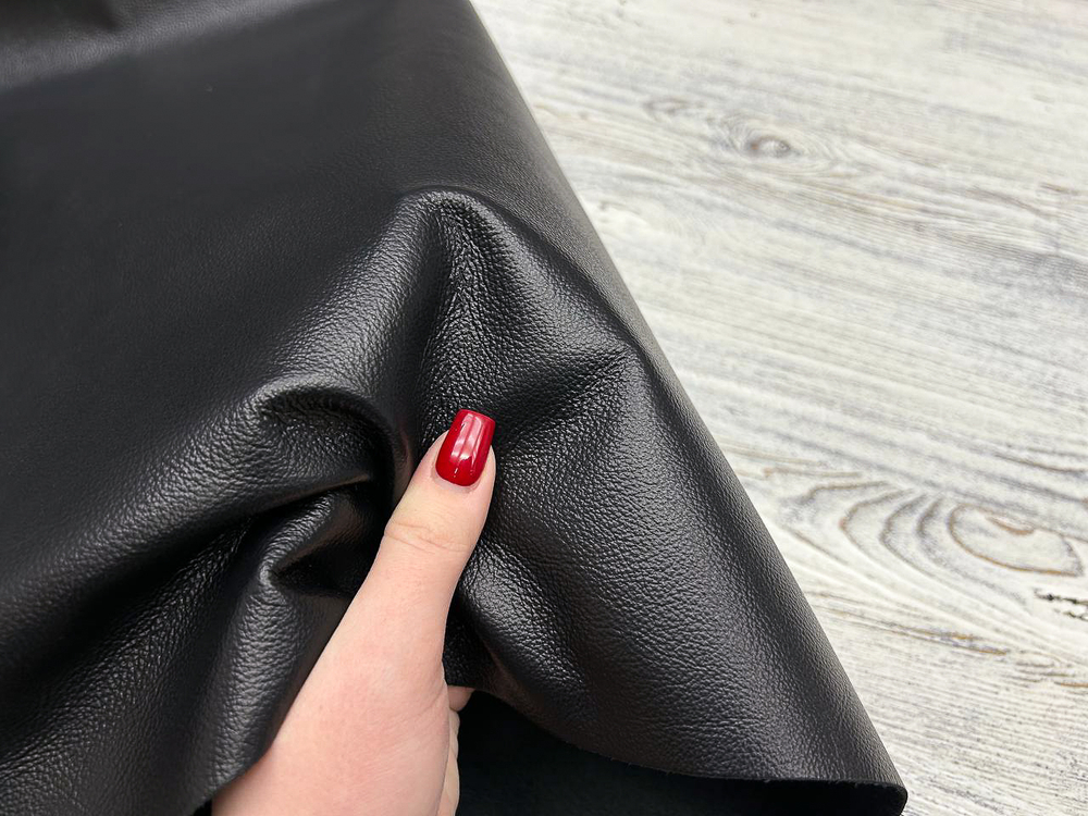 Nappa Misty Nero (0,9-1,1 мм), цв. Черный, натуральная кожа