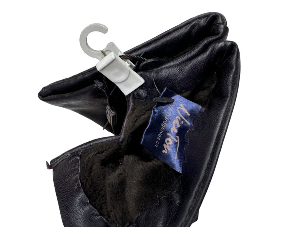 Перчатки.Женские.Материал верха: Кожаные люкс качества.Подклад: Плюш-флис.В упаковке 5 шт.