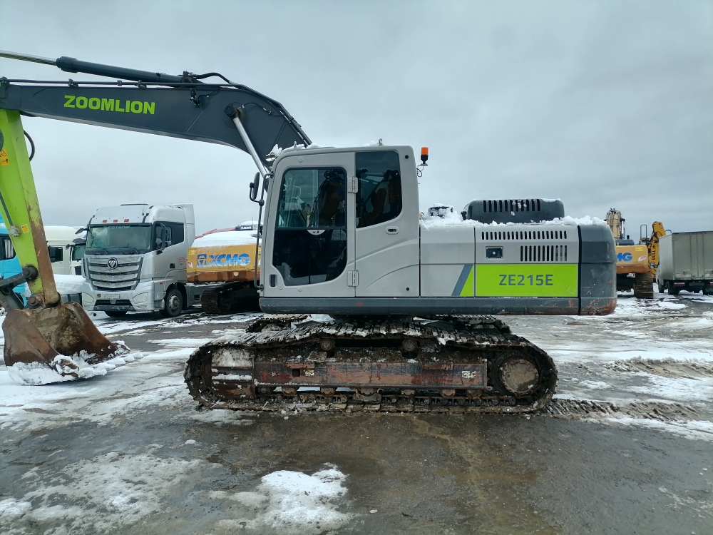 Zoomlion ZE215 Экскаватор ZE215E (Дизельный, 5,9 л, 152 л.с., АТ)