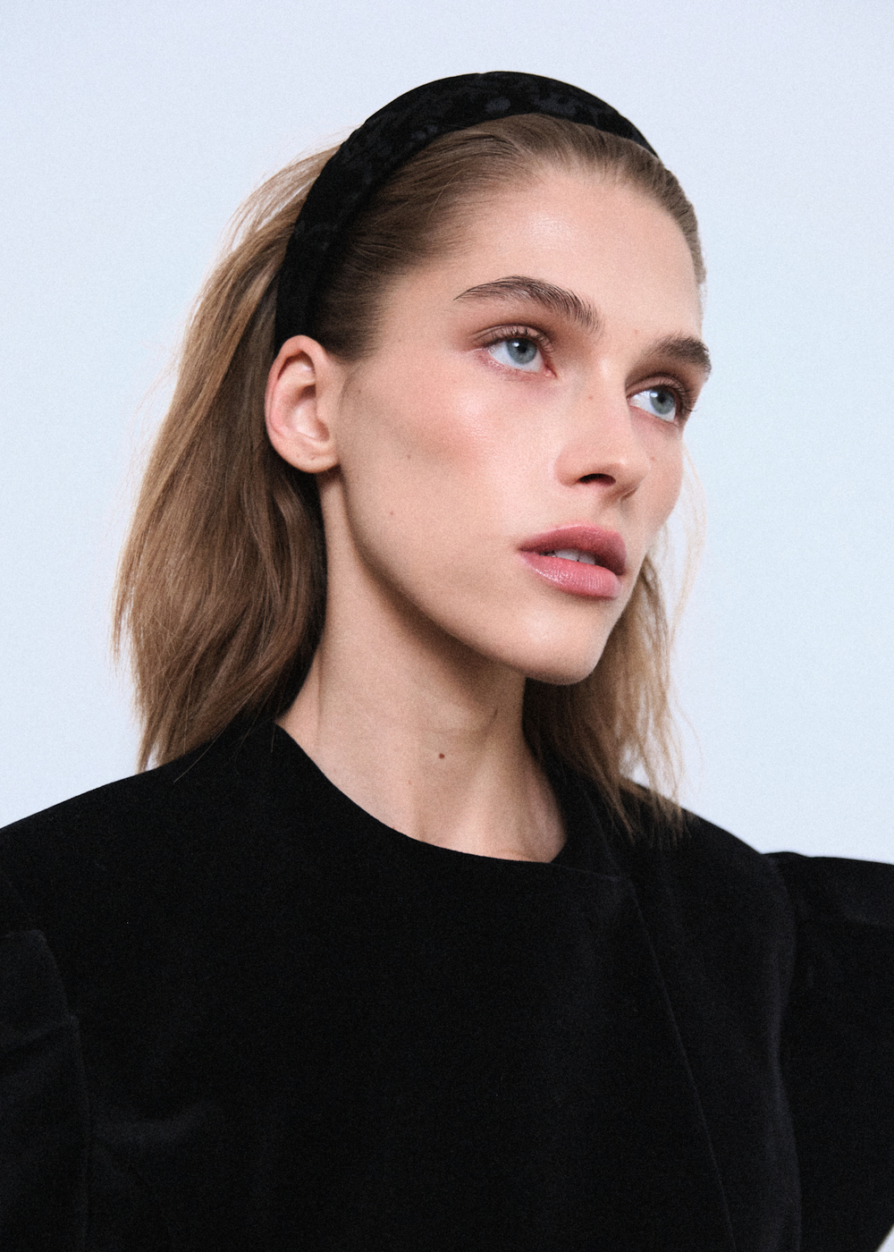 Ободок из черного жаккарда с узором