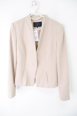 Жакет Charuel светлый 44 размер