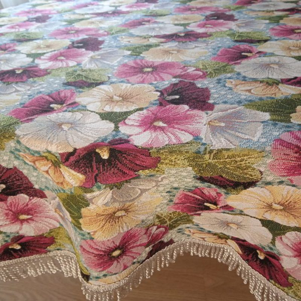 Скатерть гобеленовая круглая "D. МАЛЬВА", Россия.