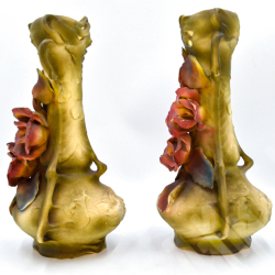 Парные вазы в стиле ар-нуво. Фарфор, лепнина, ручная роспись. Royal Dux, Богемия, Австро-Венгрия.