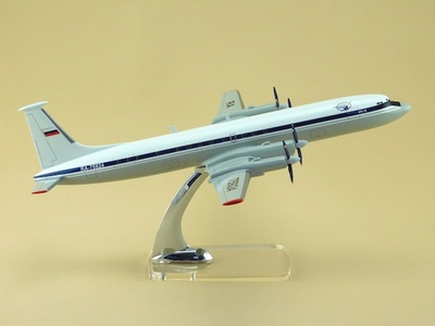 Модель самолёта Ил-22 (М1:100 ВВС России с антеннами)