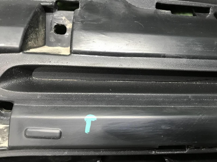 Решетка радиатора Renault Duster 1 (2015-2021)