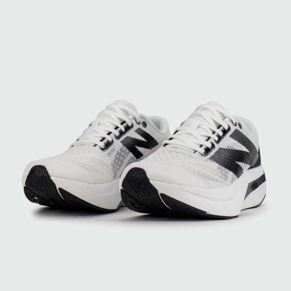 Кросовки New Balance Fuelcell Rebel V4 White Black