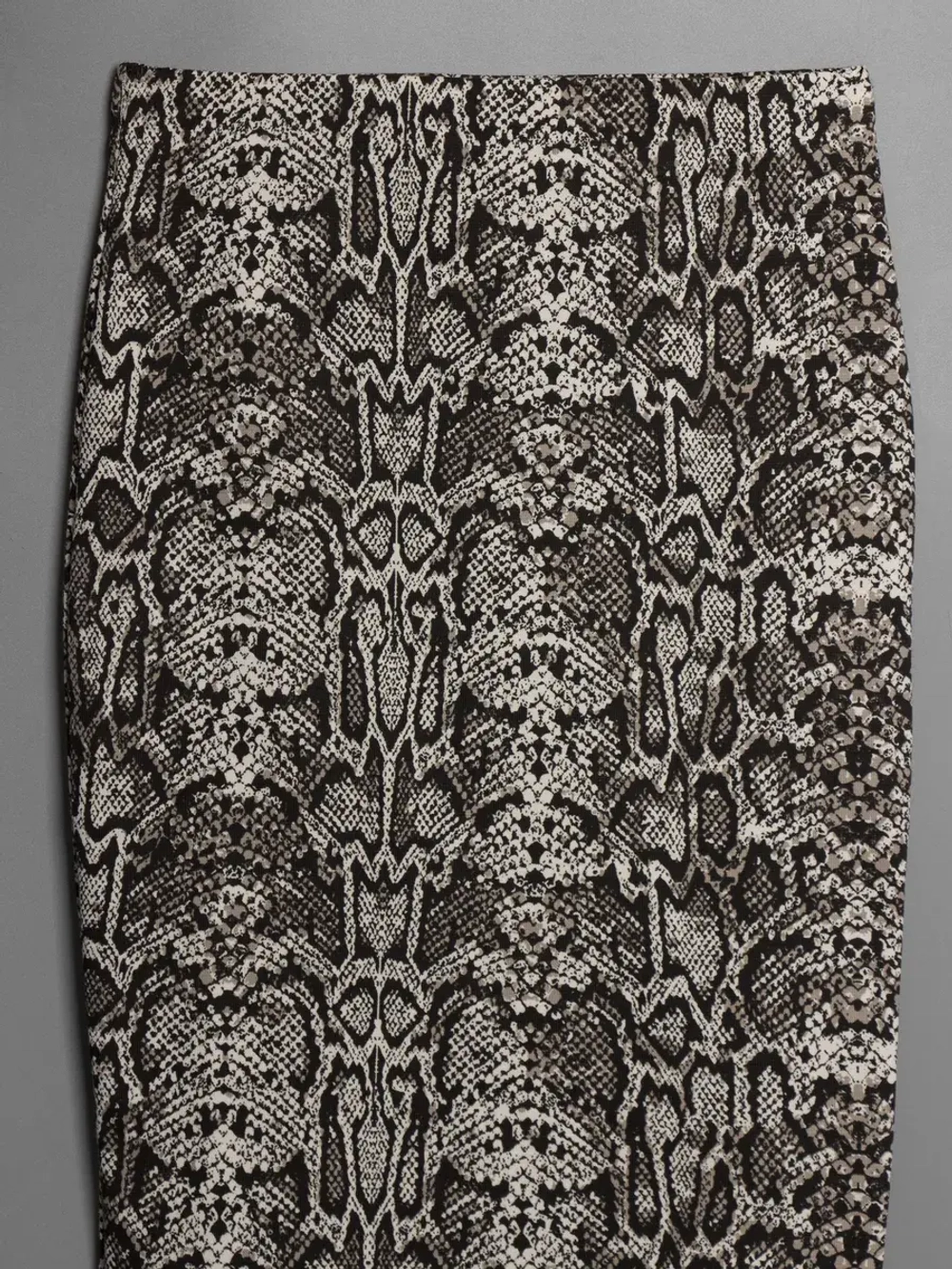 Осенняя женская юбка в офис