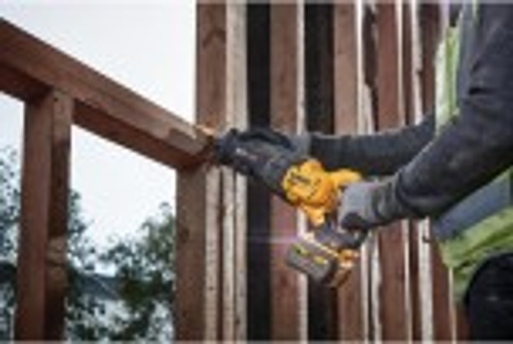 Пила сабельная аккумуляторная DeWALT DCS 386 NT FLEXVOLT, бесщеточная, без АКБ и ЗУ DCS386NT-XJ
