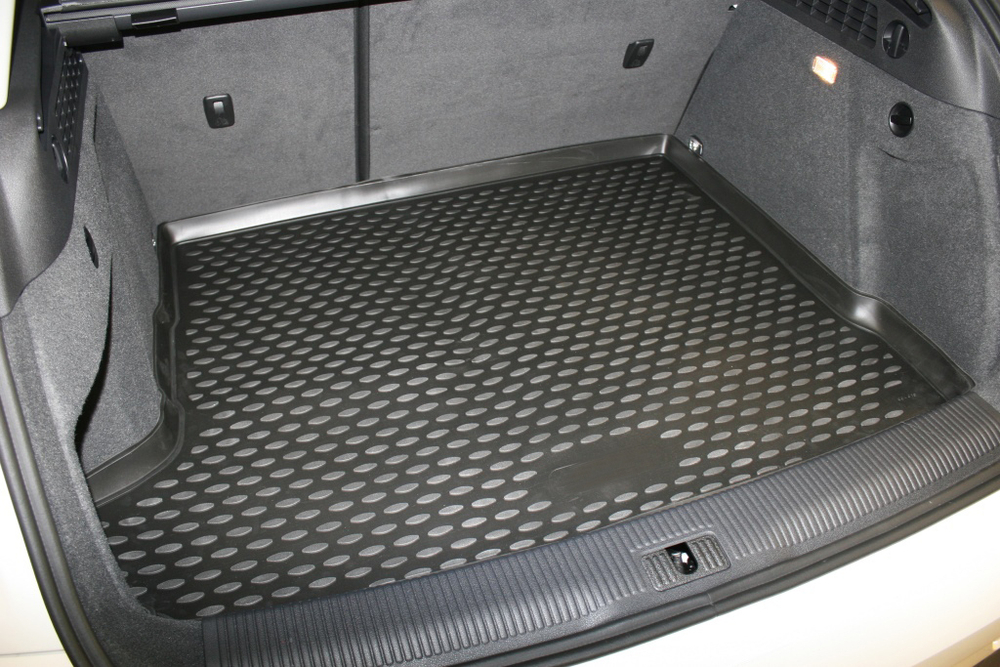 Коврик в багажник для AUDI Q3, 2011-, кроссовер, 1 шт. (полиуретан) арт.CARAUD00002