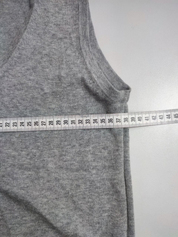 Жилет трикотажный 44 размер