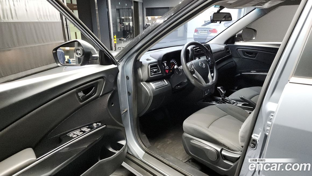 KG Mobility (Ssangyong) Very New Tivoli Дизель 1.6 2WD (03.2020)