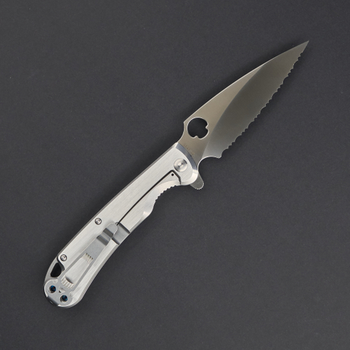 Sting frame lock satin full serrated