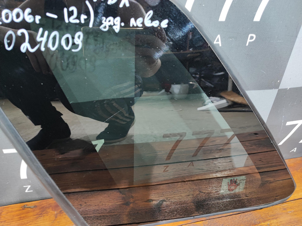 Стекло заднее левое Acura RDX 1 06-12 Б/У Оригинал 73550STKA00