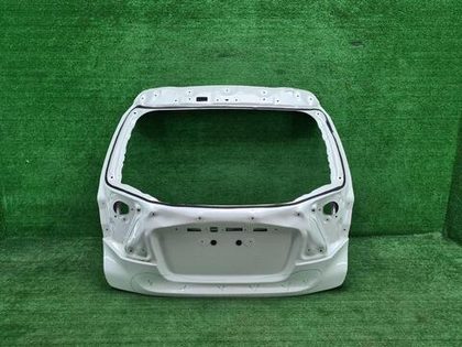 Крышка багажника Toyota C-HR (2016-2023)