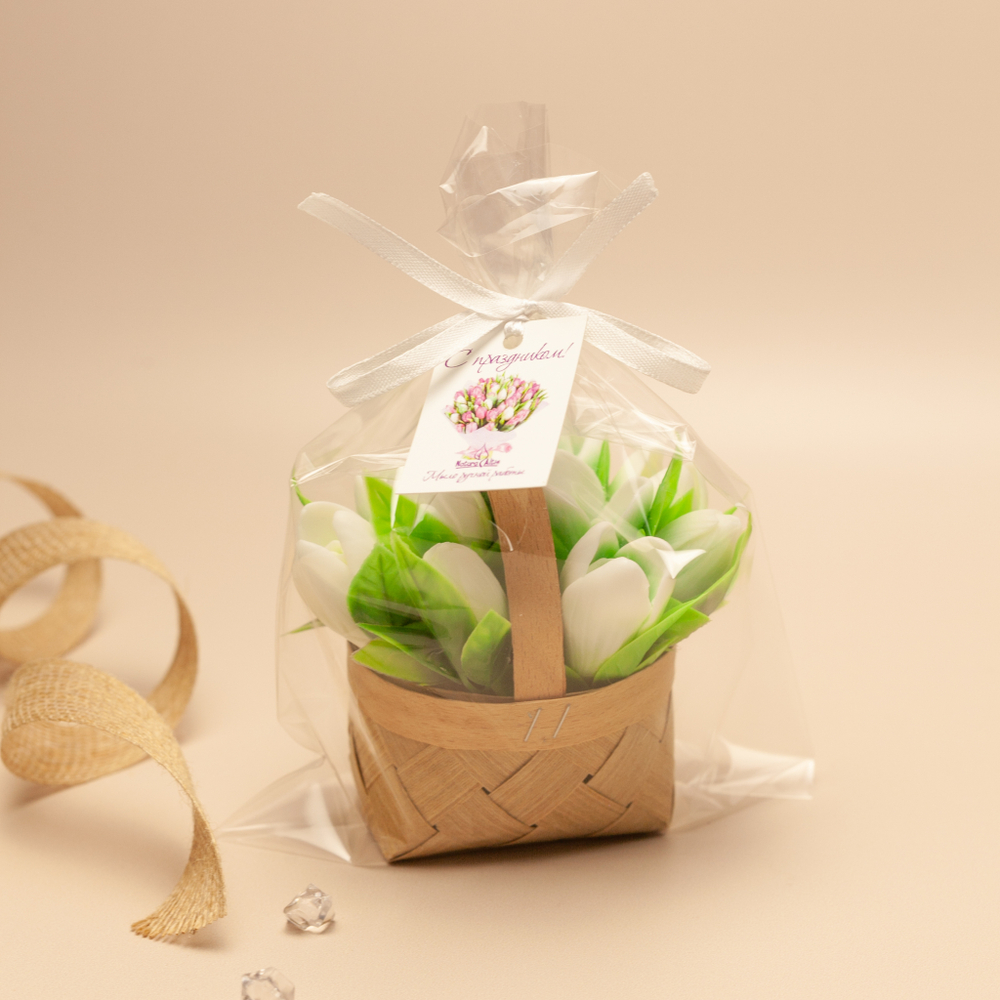 12 месяцев, композиция