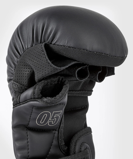 Перчатки ММА Venum Impact Evo Black/Beige