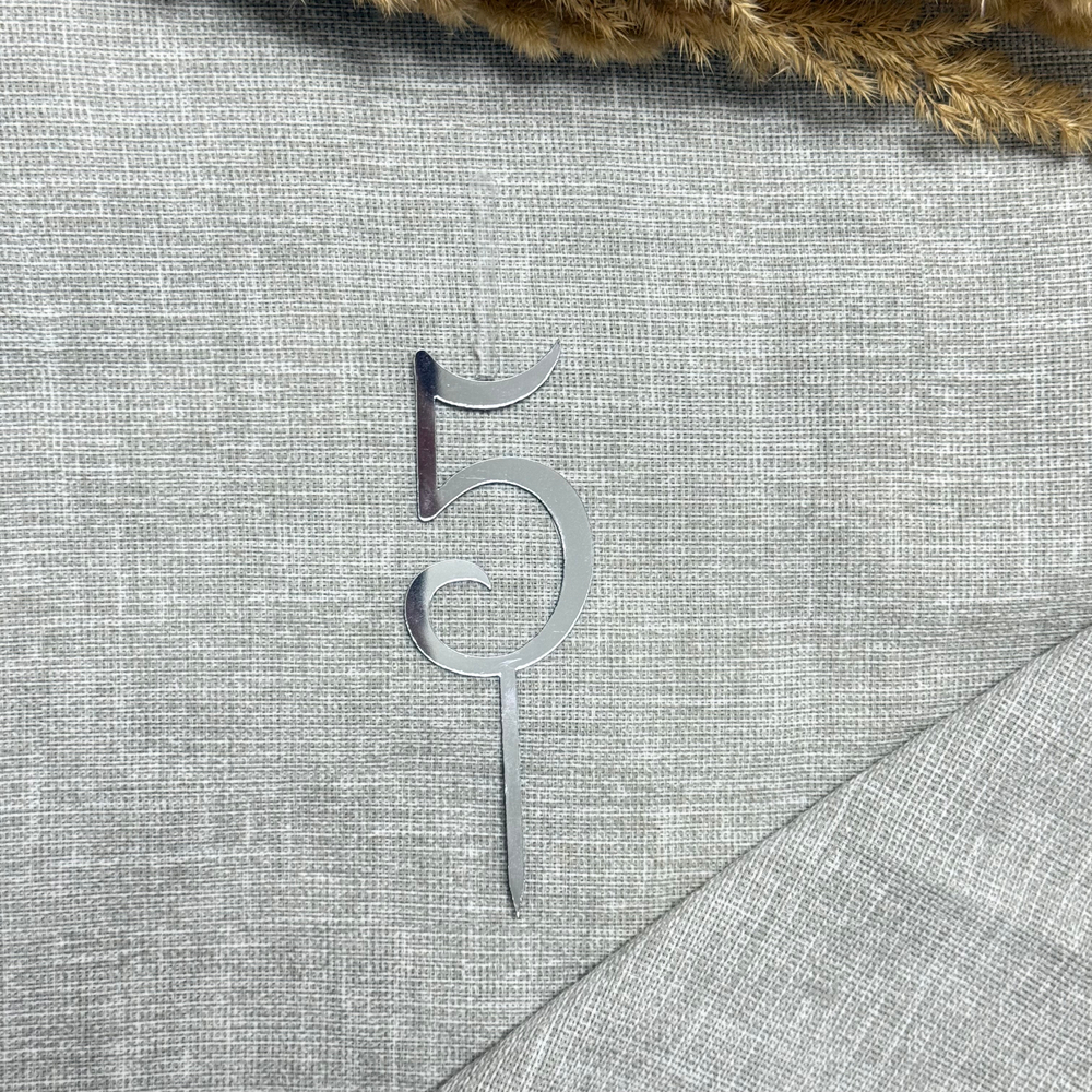 Свеча-топпер цифра «5» в серебряном цвете