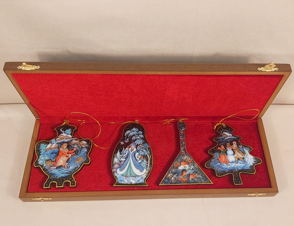 Набор из 4-х ёлочных игрушек  "Русская зима" с росписью Палех